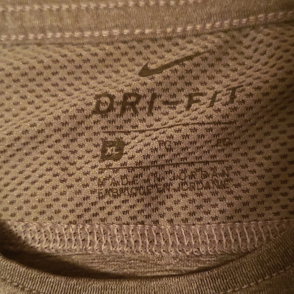 Nike Bundle - Picture 9 of 9